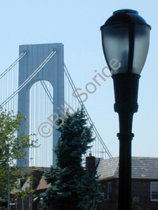 V. bridge&lamppost