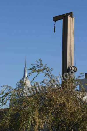 empire-state-w-hoist